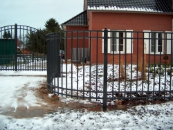 Fence Neeroeteren Alu price/meter from 294,00 euro