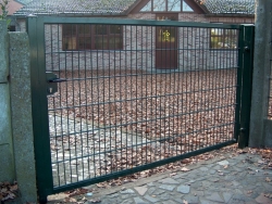 Double wired gate all seizes and heights price/meter from 306,00 euro
